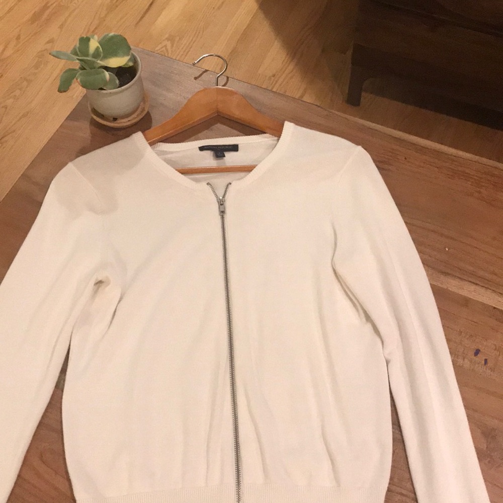 Zip up sweater